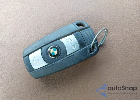 2011 BMW 328I из США, поврежденный, VIN WBAPH7C53BE681524